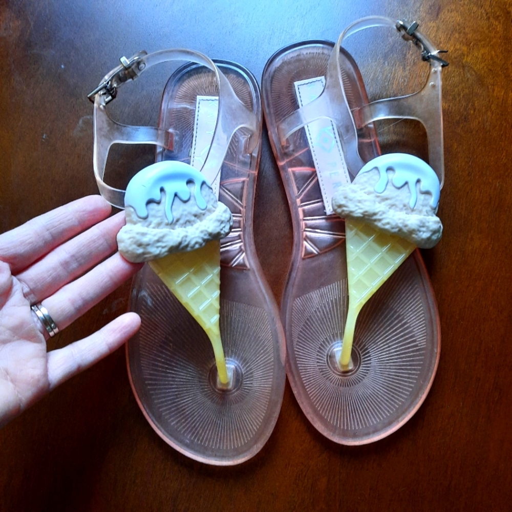 Katy Perry Ice Cream Cone Jelly Sandals, Size 7, translucent pink 💗